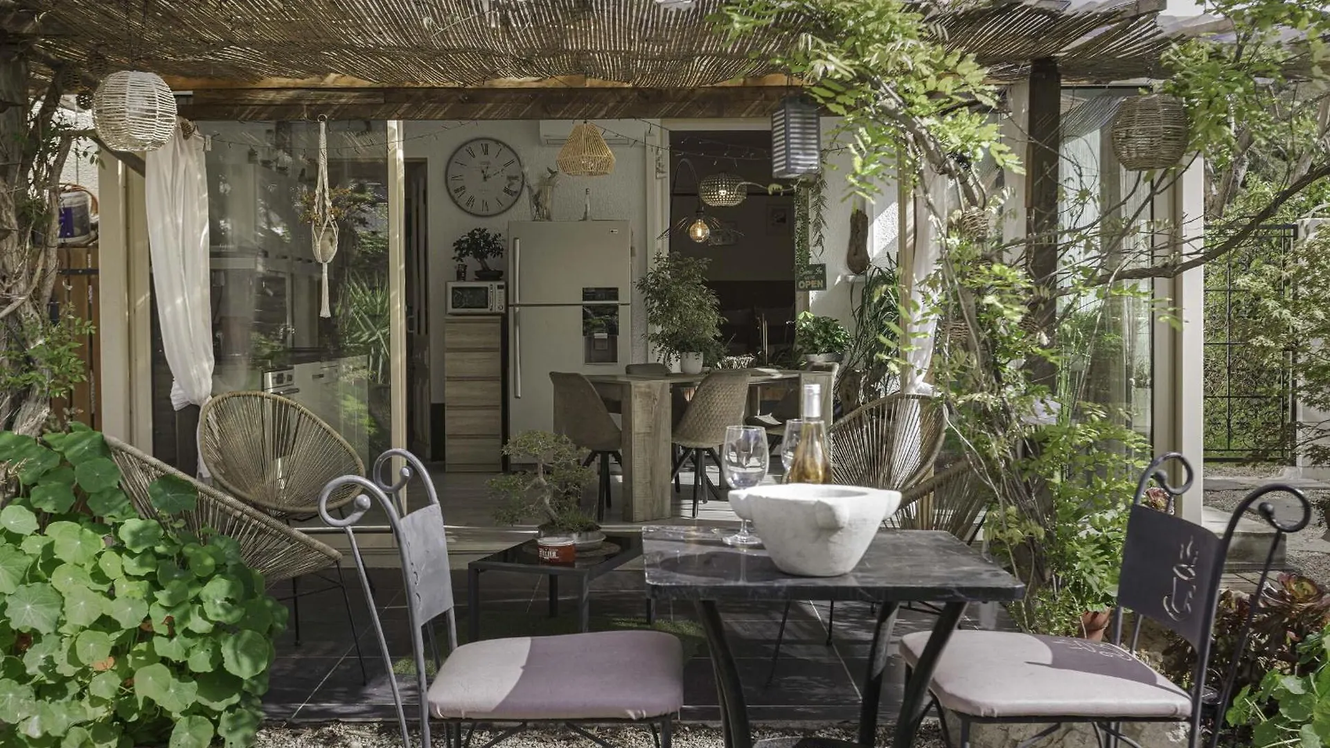 דירה קאן La Maison Fleurie By Halldis
