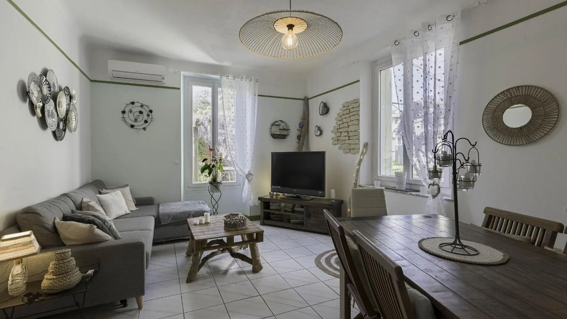 La Maison Fleurie By Halldis Cannes Apartment