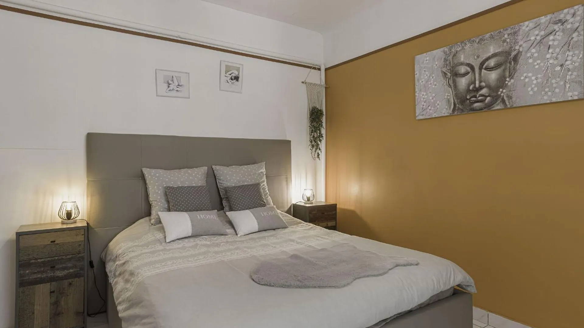 公寓 La Maison Fleurie By Halldis 戛纳